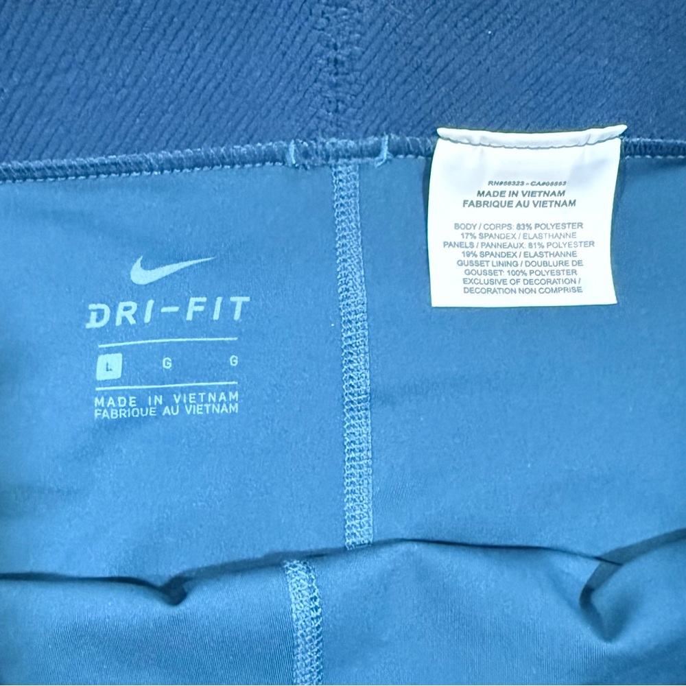 NIKE NWT Women's 8” Training Shorts Pro Tight Fit Midnight Turquoise Large - Picture 8 of 10